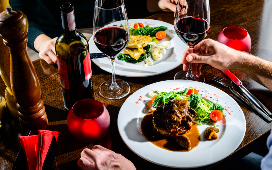 Restaurante Romántico en Tenerife: Vive una Cena Temática Única en  Titanic
